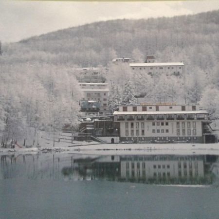 Hotel Cristallo Cerreto Laghi Εξωτερικό φωτογραφία